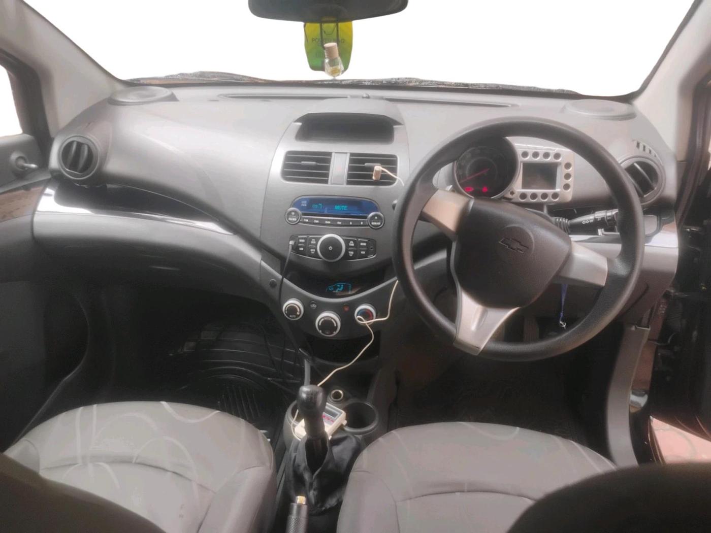 2011 Chevrolet Beat LT PETROL, Petrol, Manual, 96,224 km, interior