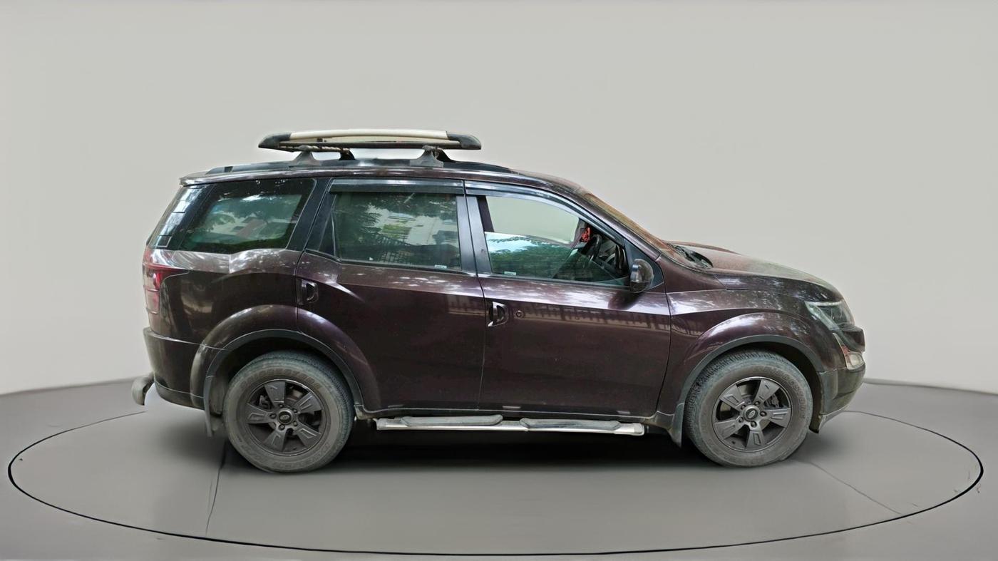 2013 Mahindra XUV500 W8, Diesel, Manual, 1,48,902 km, exterior