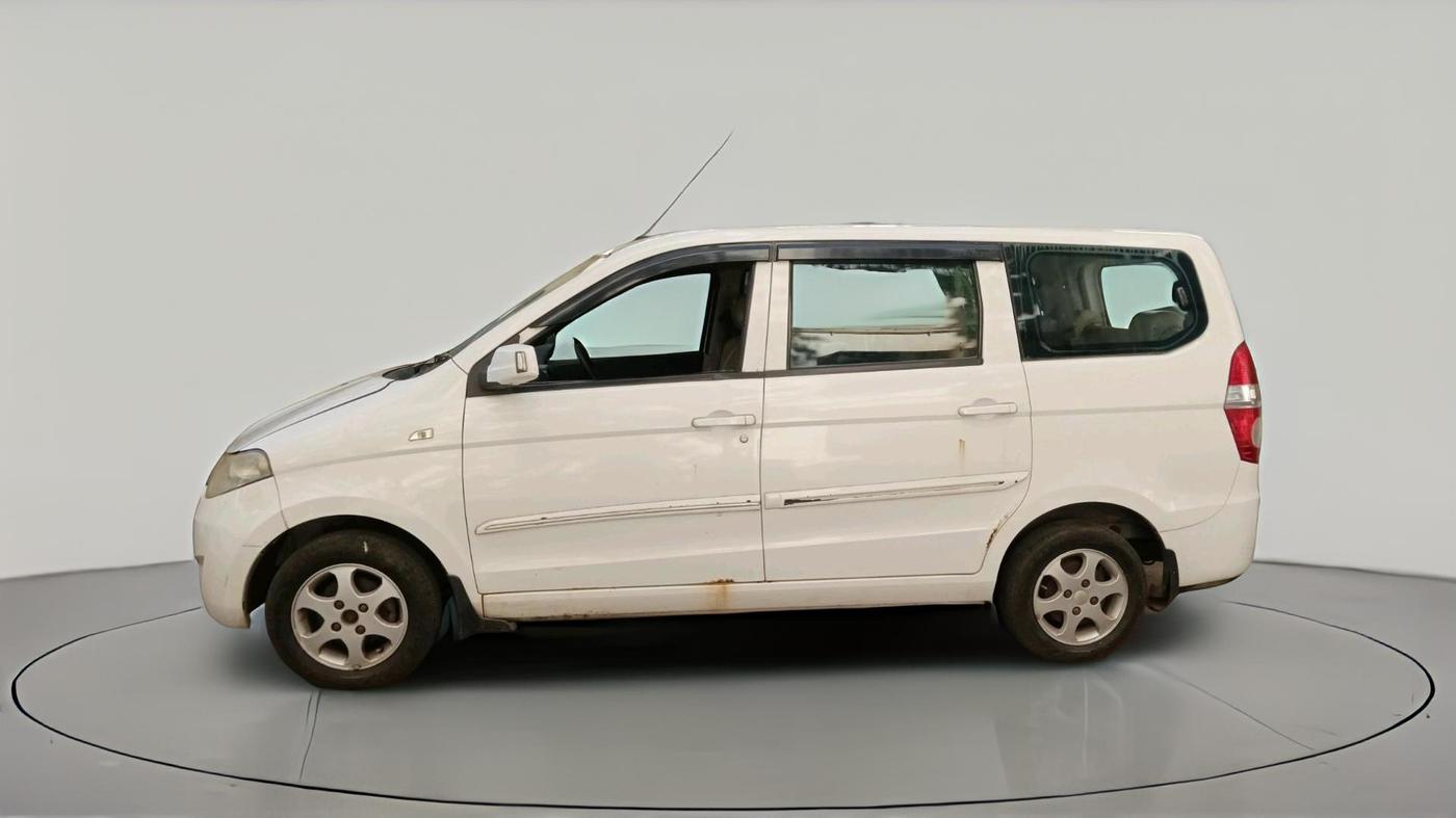 2013 Chevrolet Enjoy 1.4 LTZ 7 STR, Petrol, Manual, 39,851 km, exterior