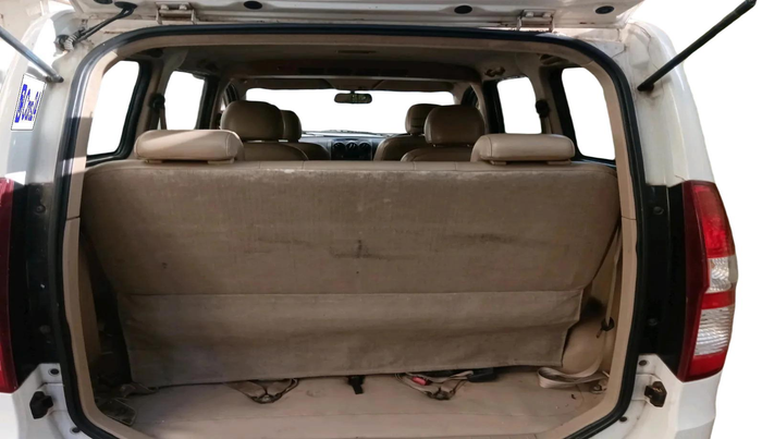 2013 Chevrolet Enjoy 1.4 LTZ 7 STR, Petrol, Manual, 39,851 km, exterior