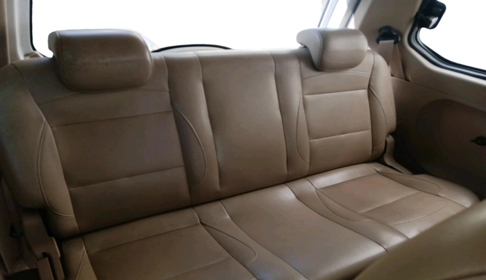 2013 Chevrolet Enjoy 1.4 LTZ 7 STR, Petrol, Manual, 39,851 km, interior