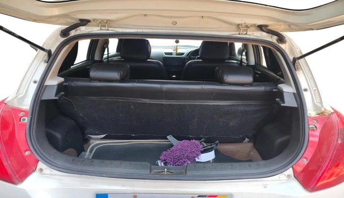 2011 Maruti Swift ZXI, Petrol, Manual, 68,539 km, exterior