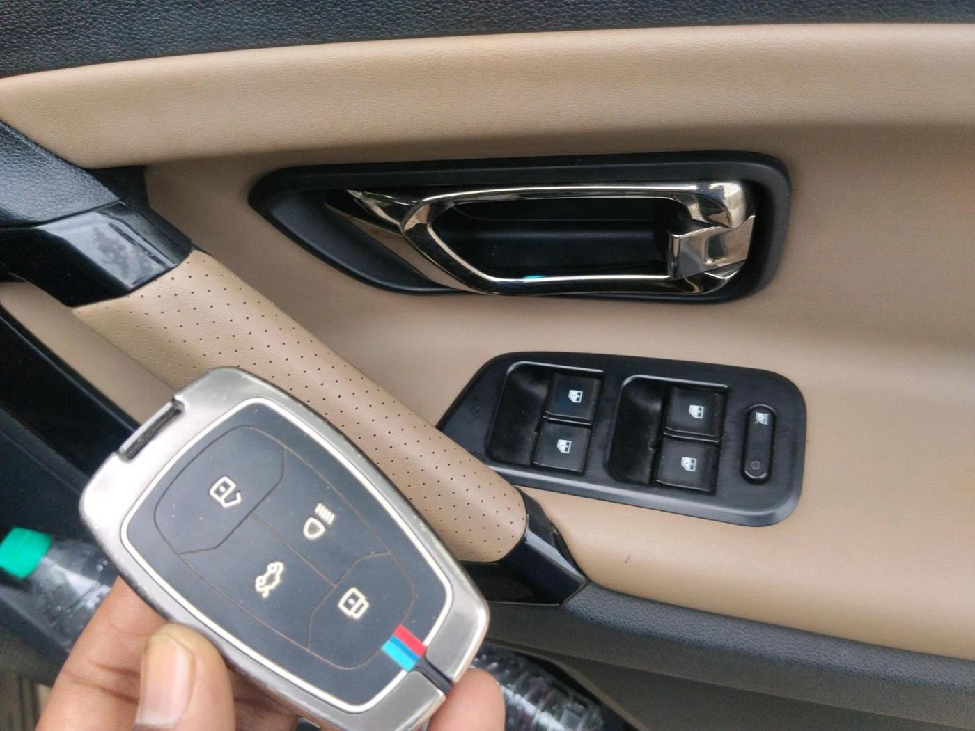 2022 Tata Safari XZA PLUS KAZIRANGA, Diesel, Automatic, 1,10,743 km, interior