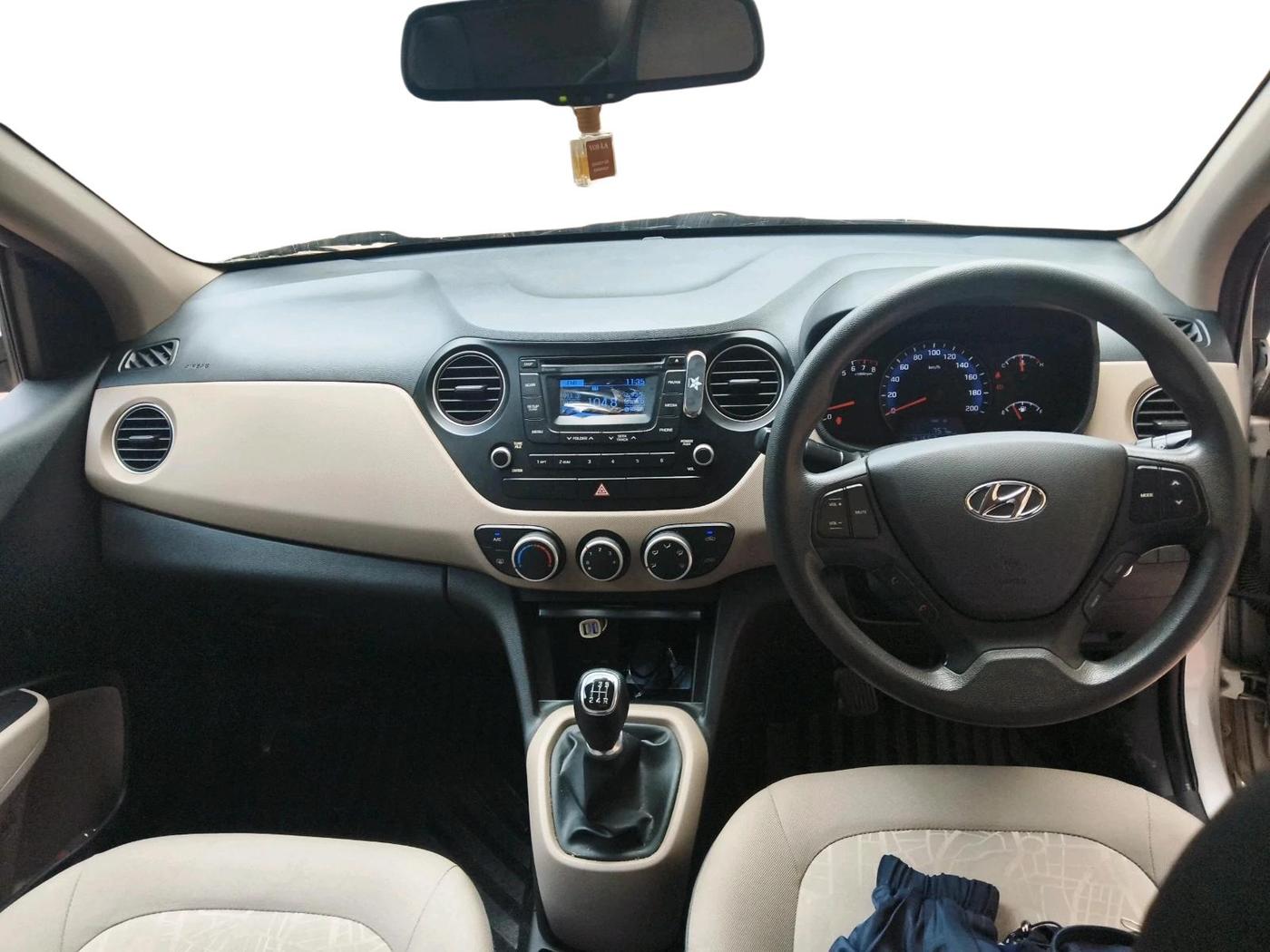 2015 Hyundai Xcent SX 1.2, Petrol, Manual, 41,563 km, interior