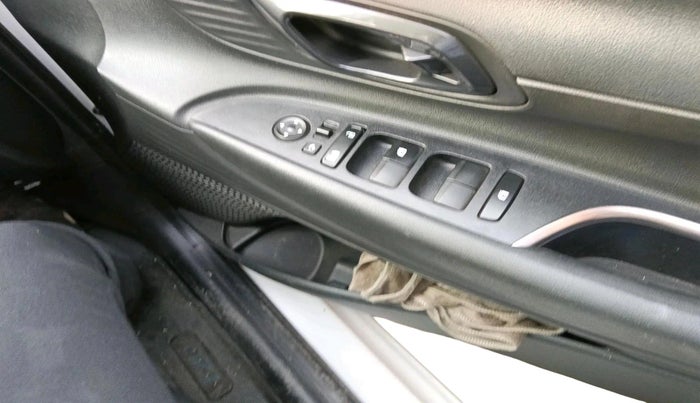 2021 Hyundai NEW I20 ASTA 1.2 AT, Petrol, Automatic, 20,836 km, interior