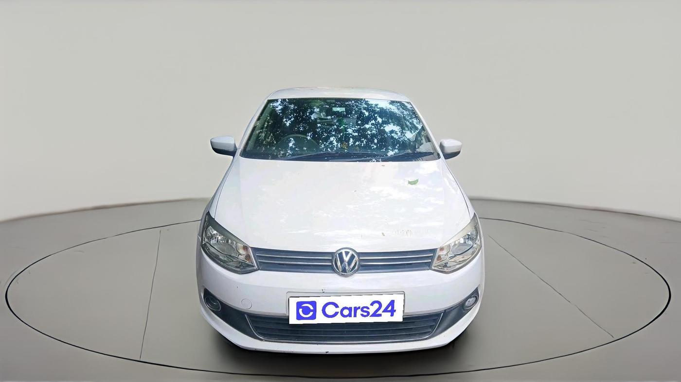 2013 Volkswagen Vento COMFORTLINE 1.6, Petrol, Manual, 1,46,482 km, exterior