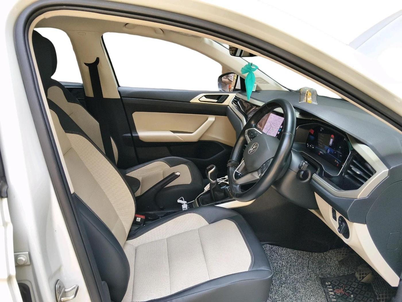 2023 Volkswagen VIRTUS TOPLINE TSI 1.0 MT, Petrol, Manual, 20,097 km, interior