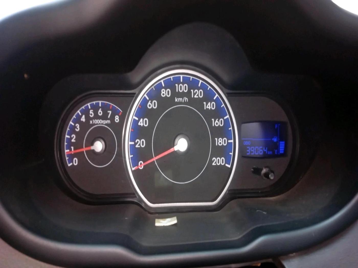 2011 Hyundai i10 SPORTZ 1.2, Petrol, Manual, 39,064 km, interior