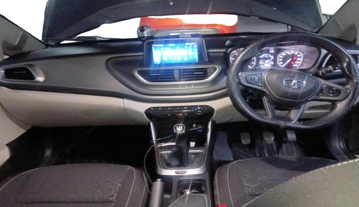 2023 Tata ALTROZ XZ PETROL, Petrol, Manual, 25,928 km, interior