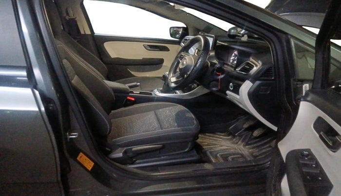 2023 Tata ALTROZ XZ PETROL, Petrol, Manual, 25,928 km, interior