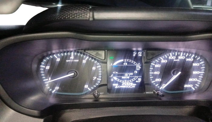 2023 Tata ALTROZ XZ PETROL, Petrol, Manual, 25,928 km, interior