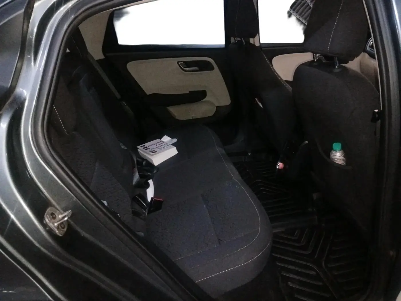 2023 Tata ALTROZ XZ PETROL, Petrol, Manual, 26,424 km, interior