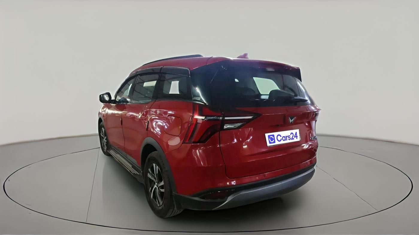 2023 Mahindra XUV700 AX 5 D AT 7 STR, Diesel, Automatic, 79,028 km, exterior