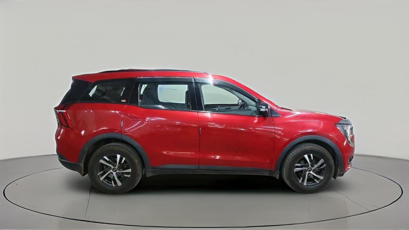 2023 Mahindra XUV700 AX 5 D AT 7 STR, Diesel, Automatic, 79,028 km, exterior