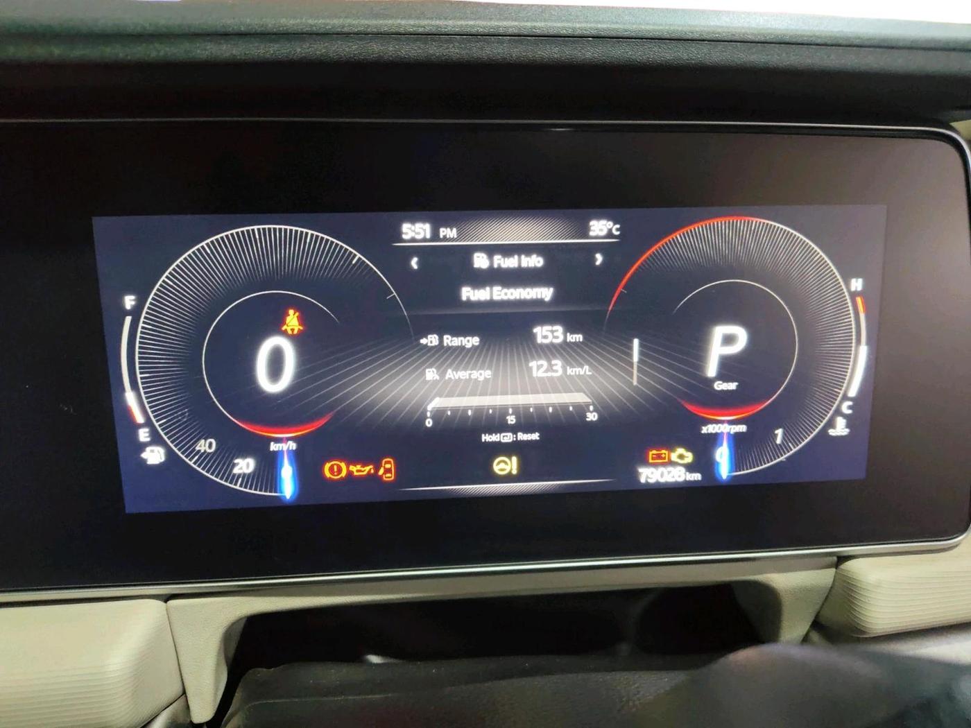 2023 Mahindra XUV700 AX 5 D AT 7 STR, Diesel, Automatic, 79,028 km, interior