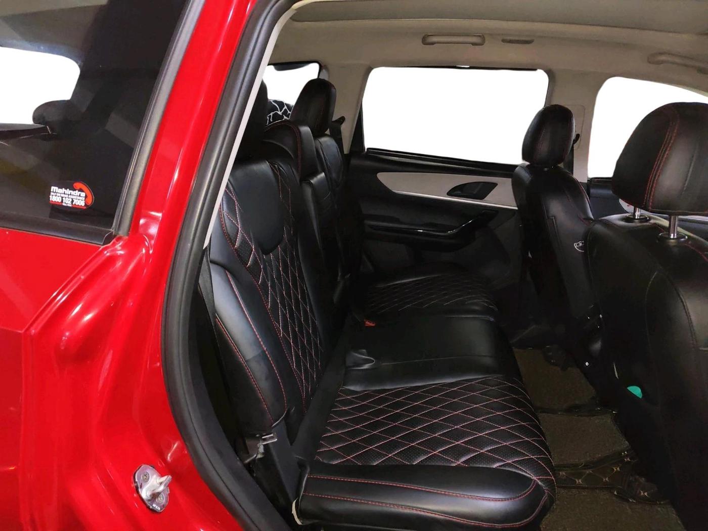 2023 Mahindra XUV700 AX 5 D AT 7 STR, Diesel, Automatic, 79,028 km, interior