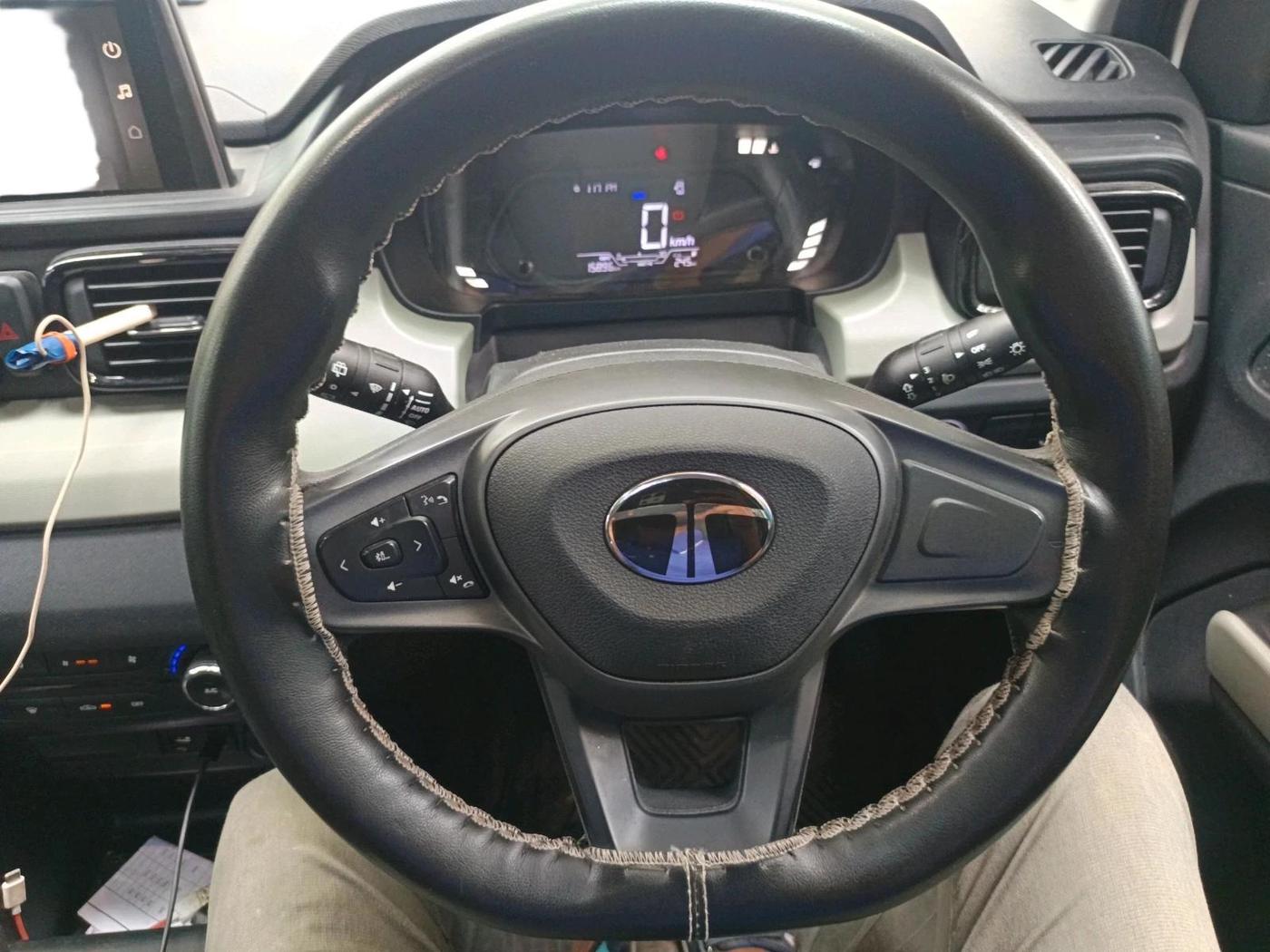 2025 Tata PUNCH Adventure Plus (S), Petrol, Manual, 15,896 km, interior