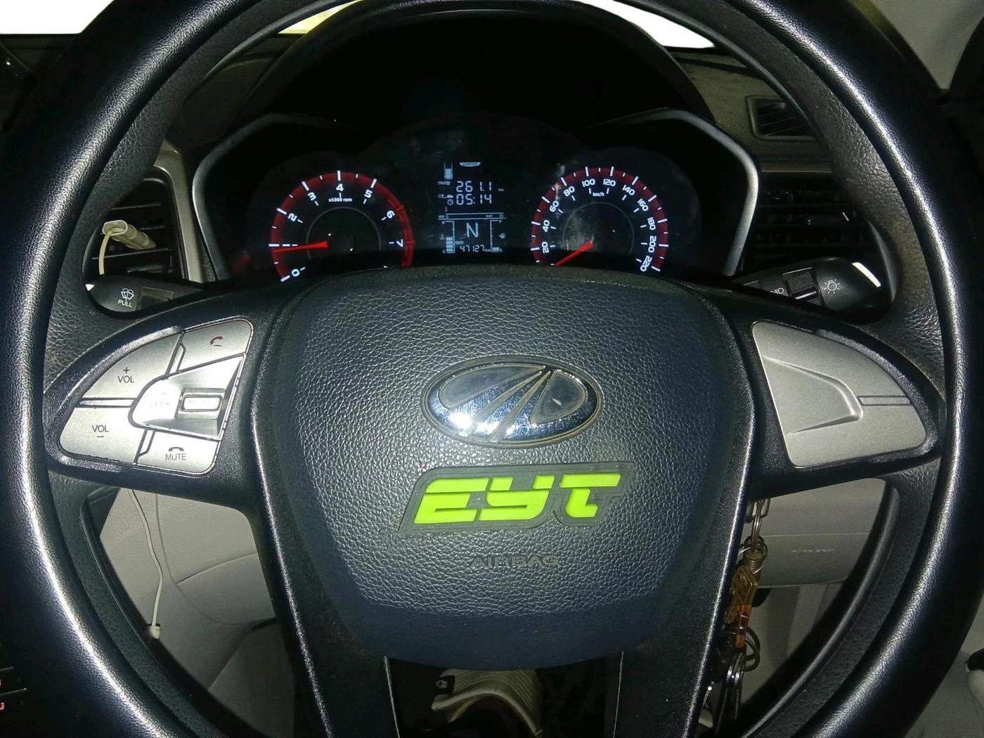 2019 Mahindra XUV300 W6 1.2 PETROL, Petrol, Manual, 47,128 km, interior