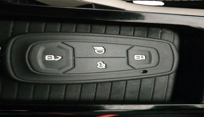 2021 Tata NEXON XZA PLUS PETROL, Petrol, Automatic, 14,628 km, interior