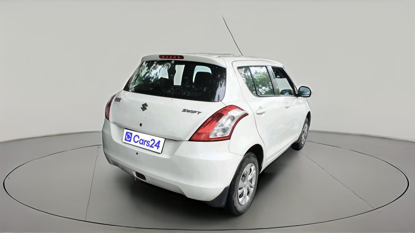 2012 Maruti Swift VXI, CNG, Manual, 1,42,004 km, exterior