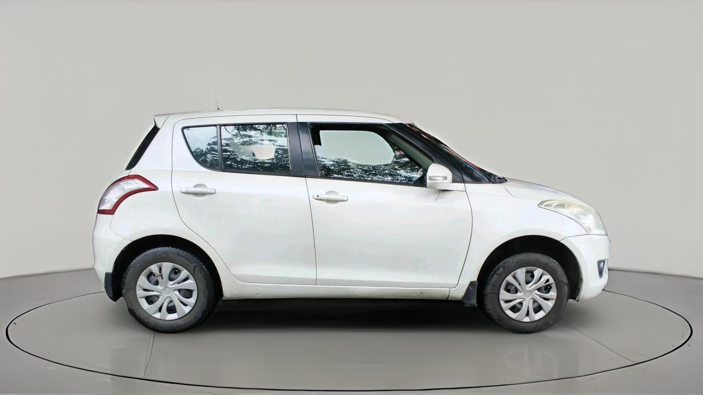 2012 Maruti Swift VXI, CNG, Manual, 1,42,004 km, exterior