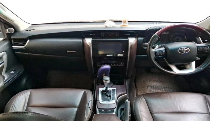 2017 Toyota Fortuner 2.8 4X2 AT, Diesel, Automatic, 1,13,046 km, interior