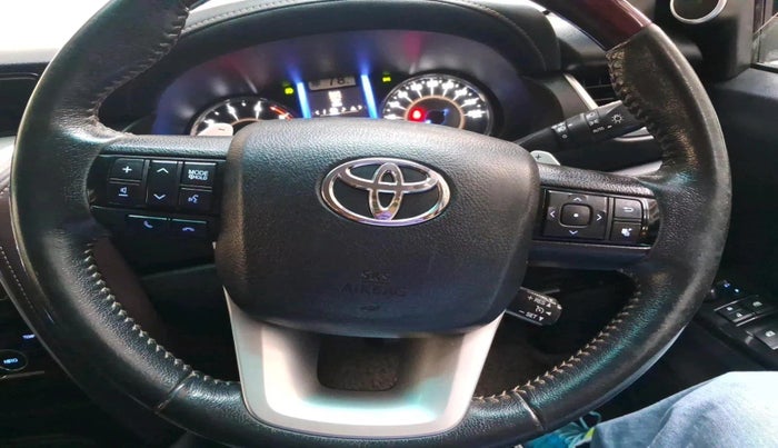 2017 Toyota Fortuner 2.8 4X2 AT, Diesel, Automatic, 1,13,046 km, interior