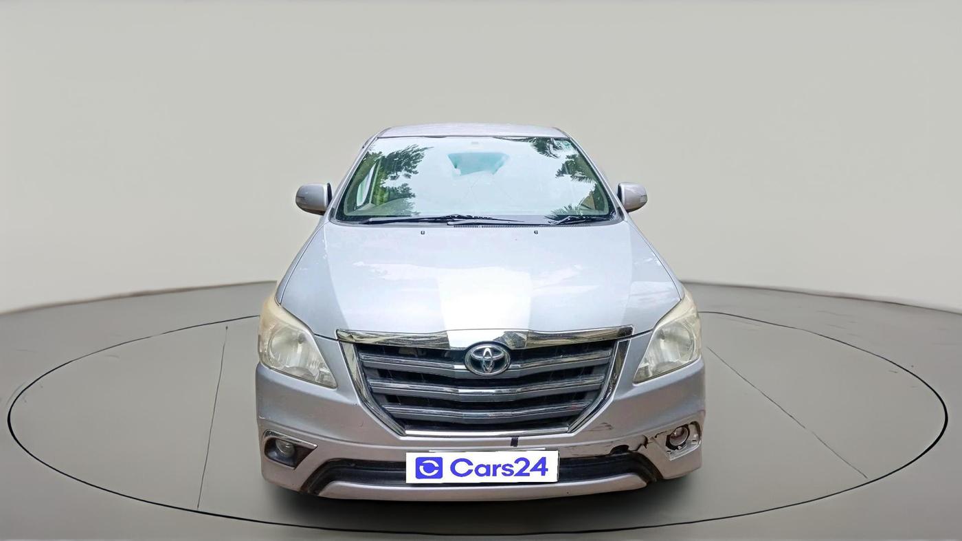 2014 Toyota Innova 2.5 ZX 7 STR, Diesel, Manual, 1,54,687 km, exterior