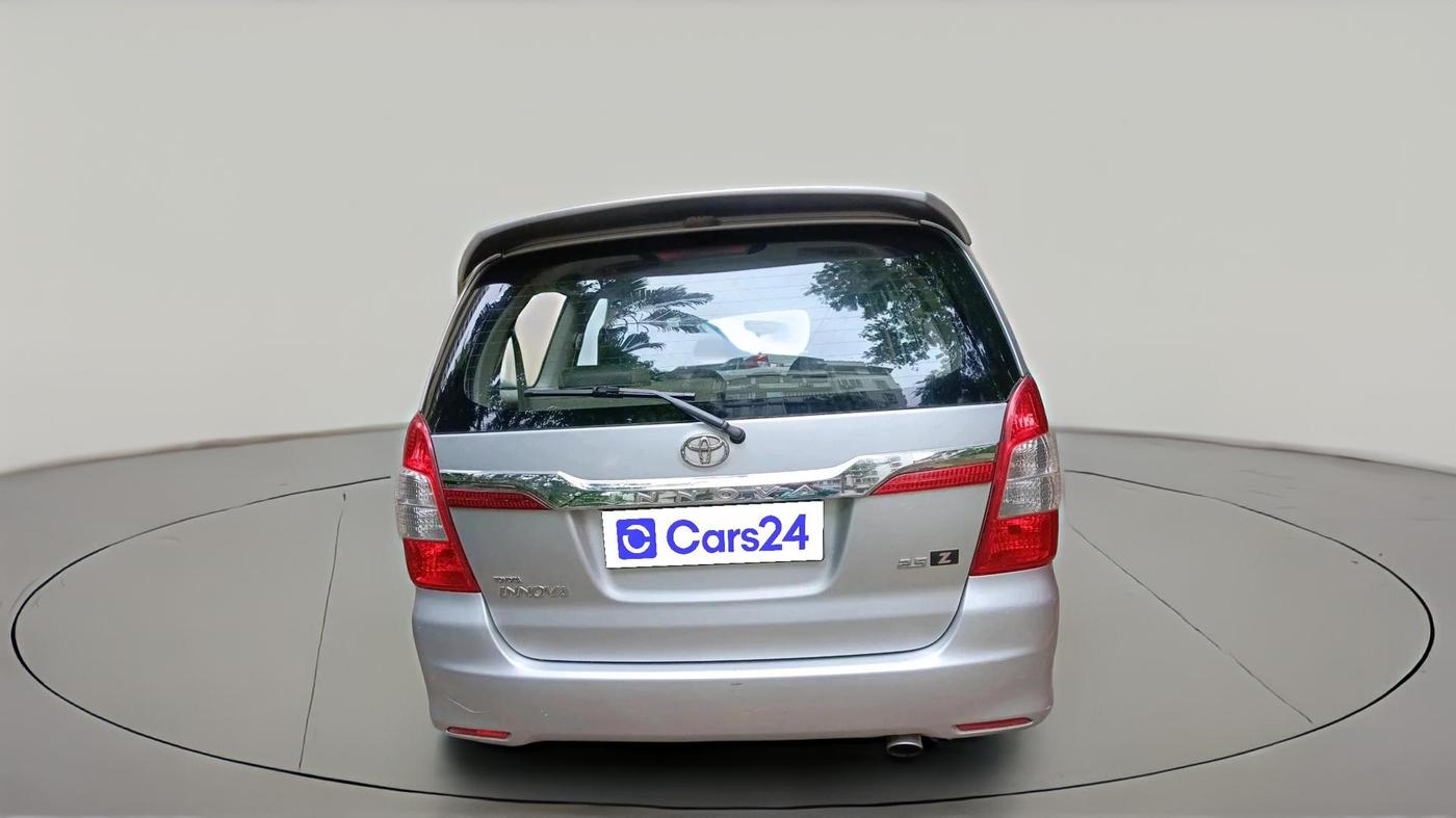2014 Toyota Innova 2.5 ZX 7 STR, Diesel, Manual, 1,54,687 km, exterior