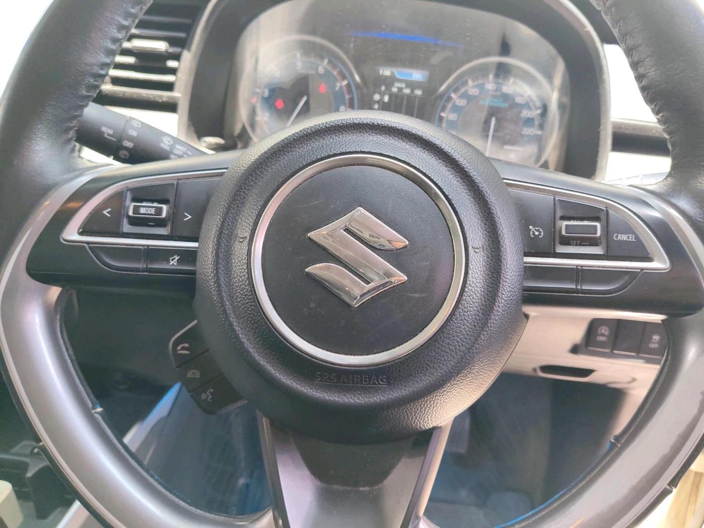 2022 Maruti XL6 ALPHA AT, Petrol, Automatic, 1,00,577 km, interior