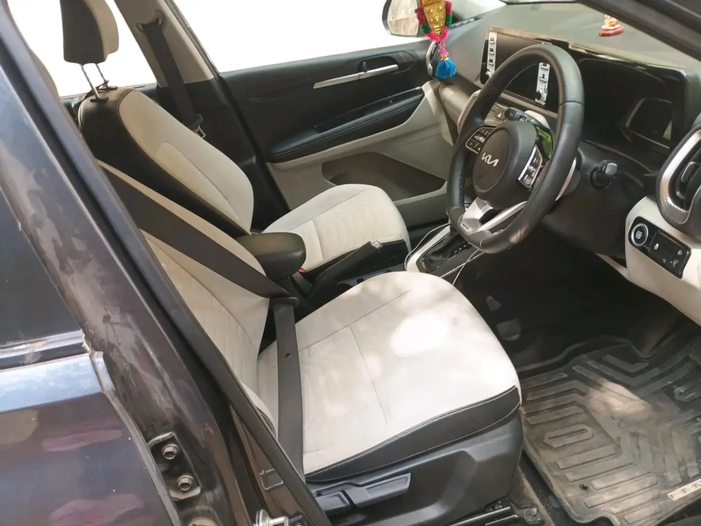 2023 KIA SONET HTX 1.0 DCT, Petrol, Automatic, 7,000 km, interior