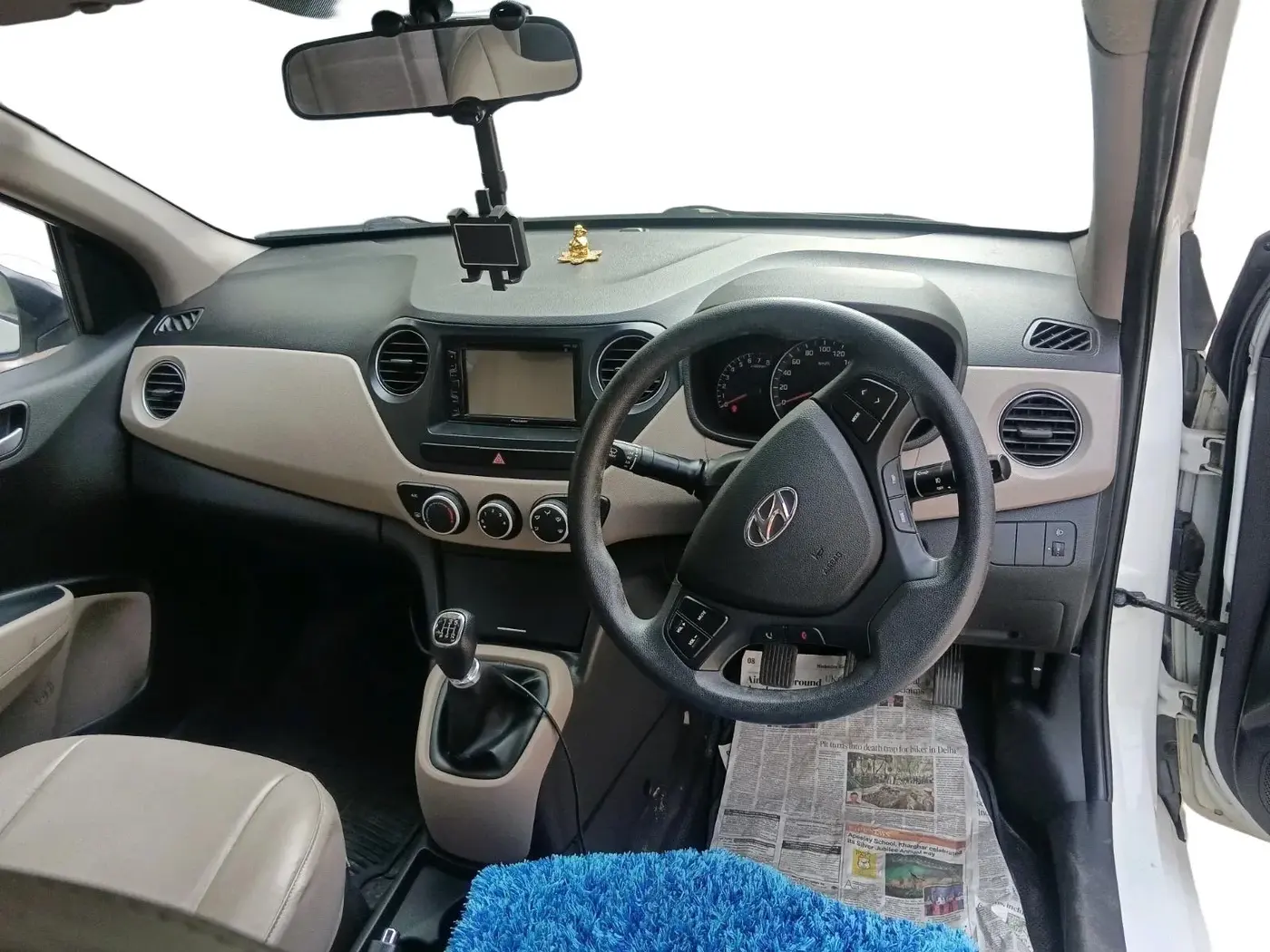 2016 Hyundai Xcent S 1.2, Petrol, Manual, 18,330 km, interior
