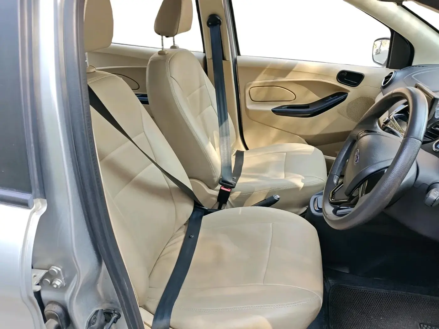 2019 Ford Figo Aspire TITANIUM 1.5 PETROL AT, Petrol, Automatic, 28,932 km, interior