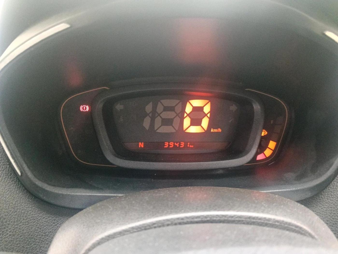 2017 Renault Kwid CLIMBER 1.0 AMT, Petrol, Automatic, 39,431 km, interior