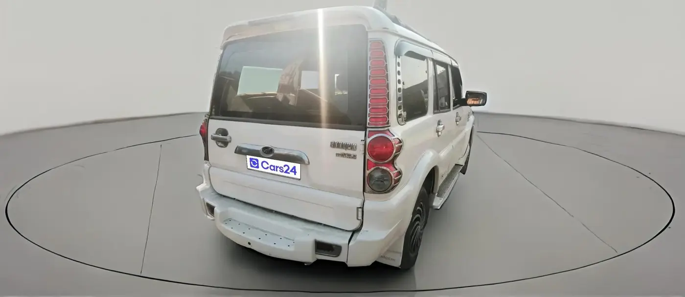 2011 Mahindra Scorpio EX M2DI, Diesel, Manual, 1,24,870 km, exterior