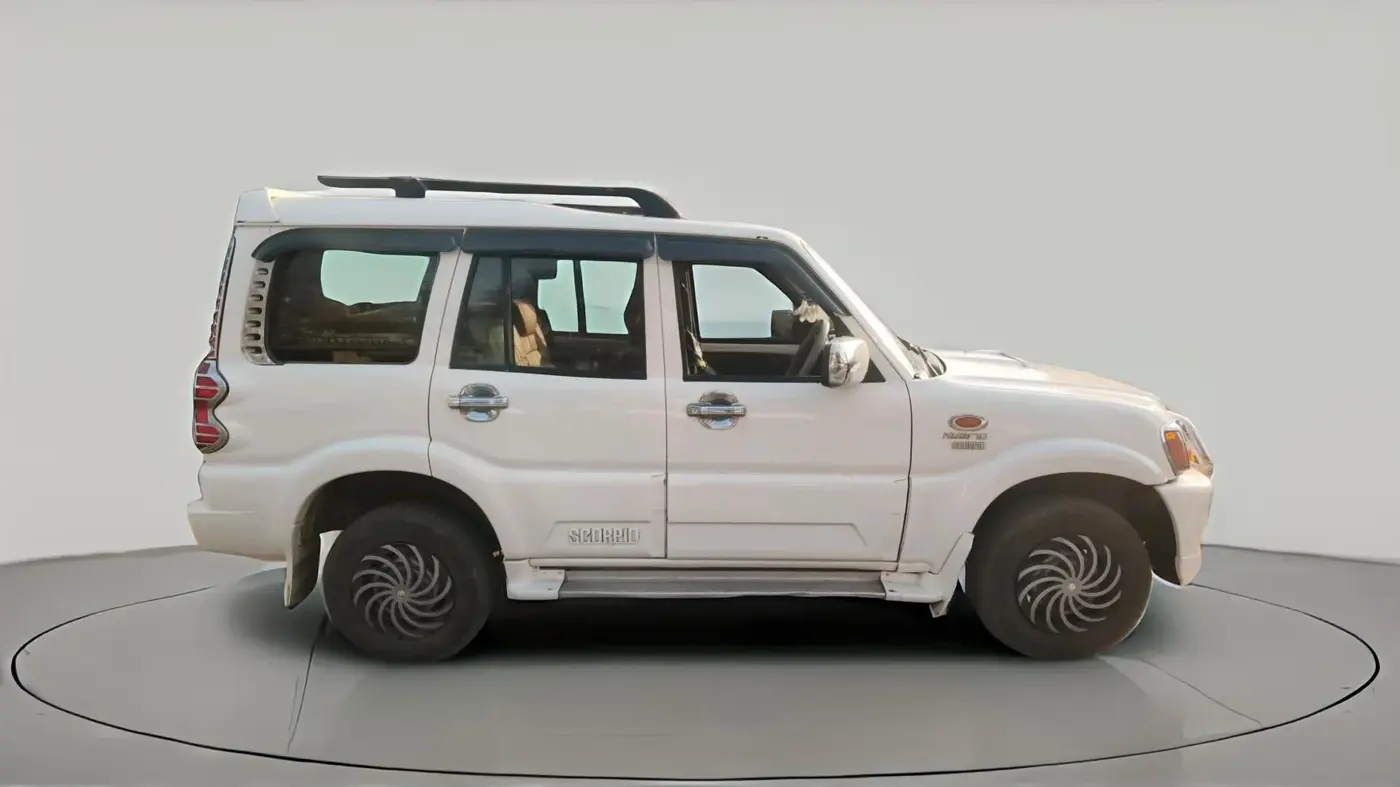 2011 Mahindra Scorpio EX M2DI, Diesel, Manual, 1,24,870 km, exterior