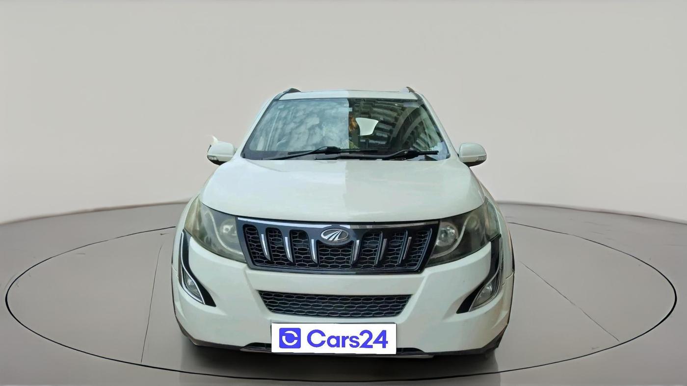 2015 Mahindra XUV500 W10, Diesel, Manual, 1,50,606 km, exterior