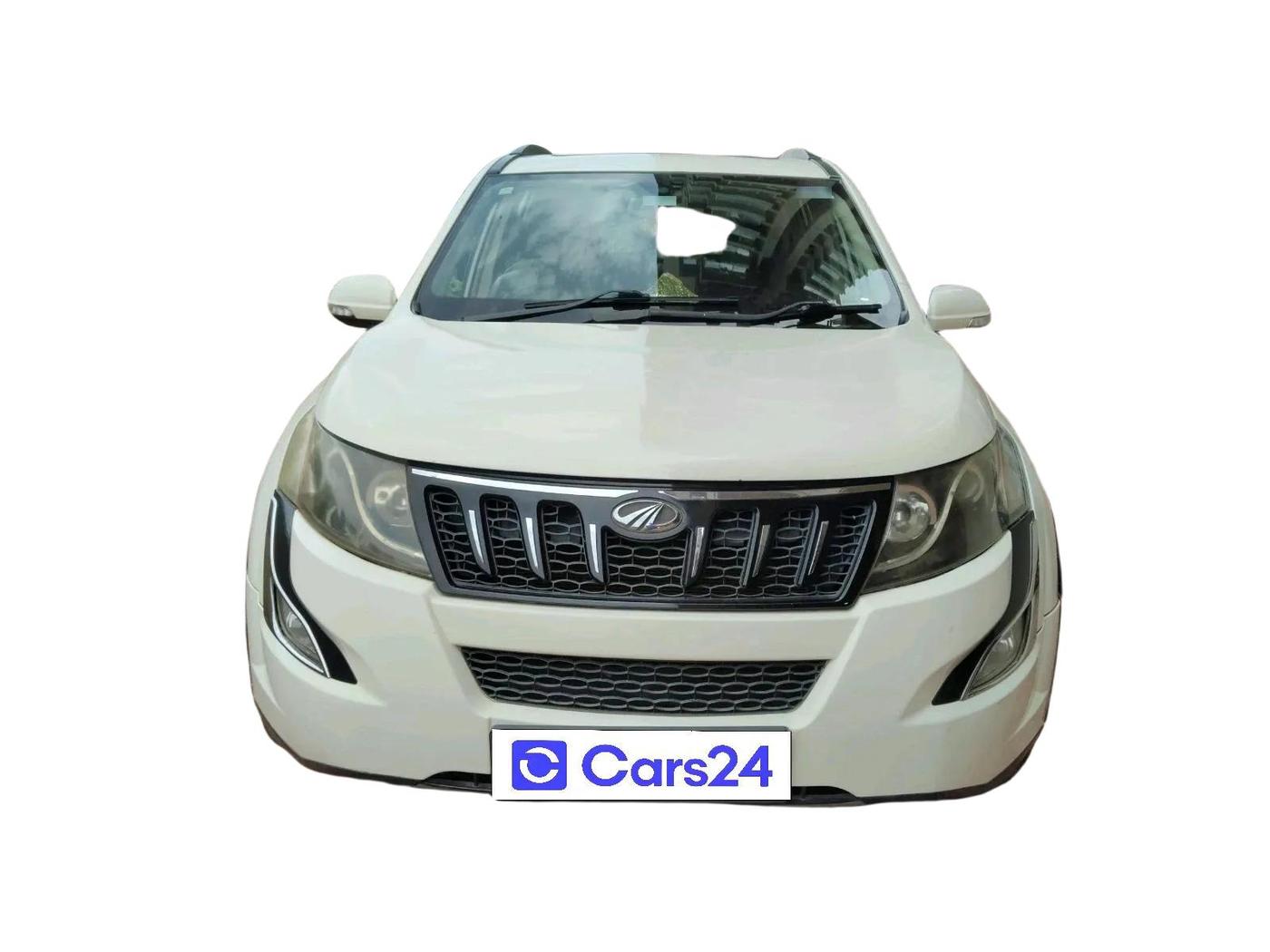 2015 Mahindra XUV500 W10, Diesel, Manual, 1,50,606 km, interior