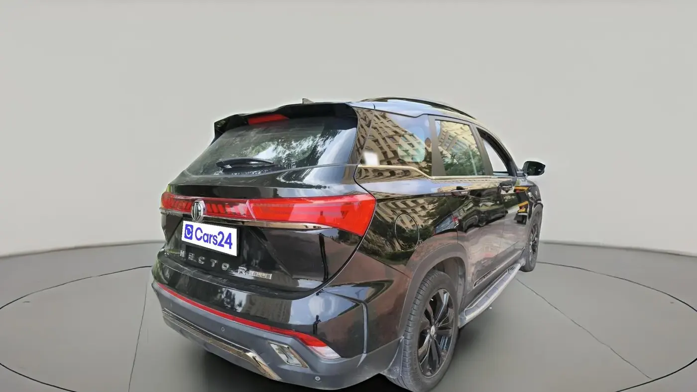 2024 MG HECTOR PLUS Sharp Pro Blackstorm 1.5 Turbo Petrol CVT 7 STR, Petrol, Automatic, 24,986 km, exterior