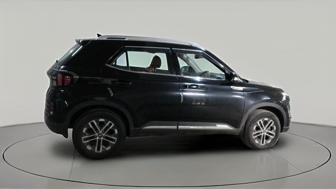 2025 Hyundai VENUE SX 1.5 CRDI, Diesel, Manual, 52,730 km, exterior