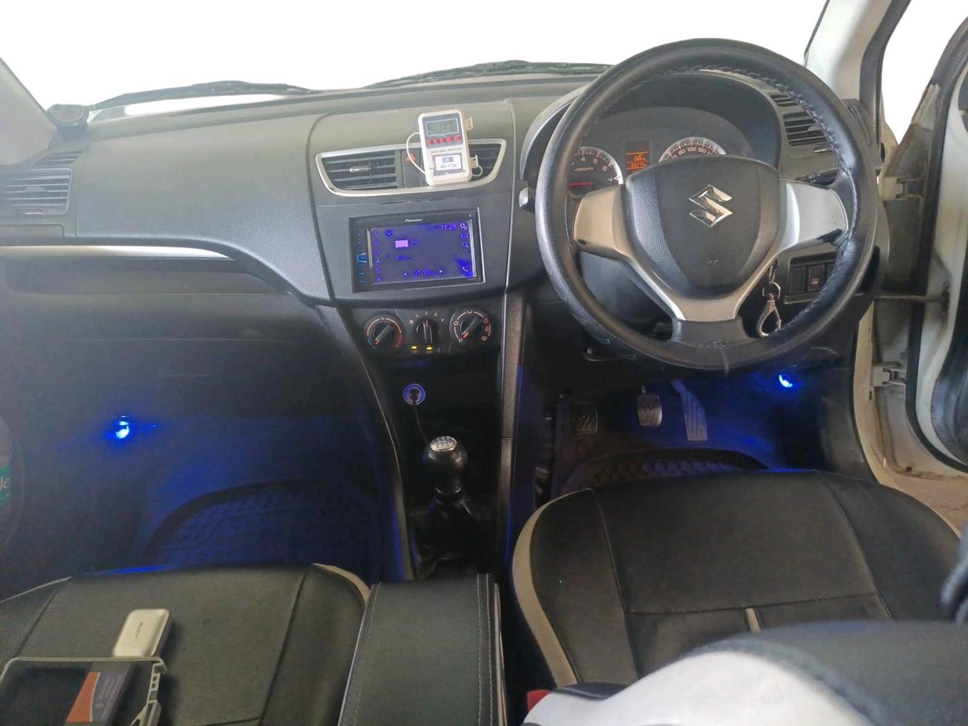 2012 Maruti Swift VXI, Petrol, Manual, 65,274 km, interior