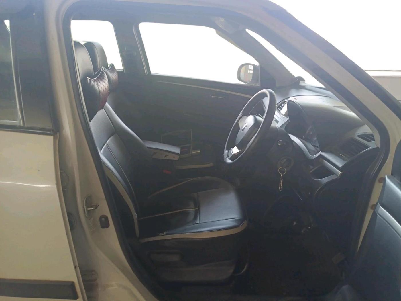 2012 Maruti Swift VXI, Petrol, Manual, 65,274 km, interior
