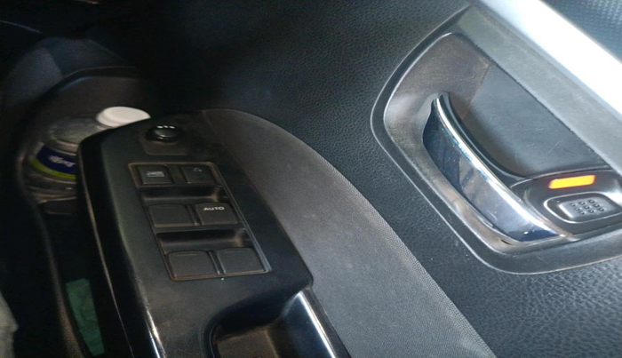2012 Maruti Swift VXI, Petrol, Manual, 65,274 km, interior