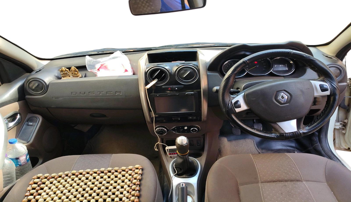 2018 Renault Duster 85 PS RXZ DIESEL, Diesel, Manual, 2,11,123 km, interior