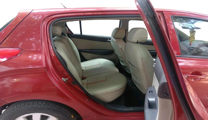 2013 Hyundai i20 SPORTZ 1.2, Petrol, Manual, 80,518 km, interior