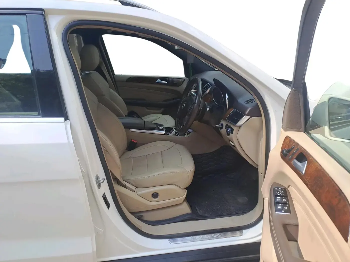 2014 Mercedes Benz Ml Class 250 CDI, Diesel, Automatic, 1,65,000 km, interior