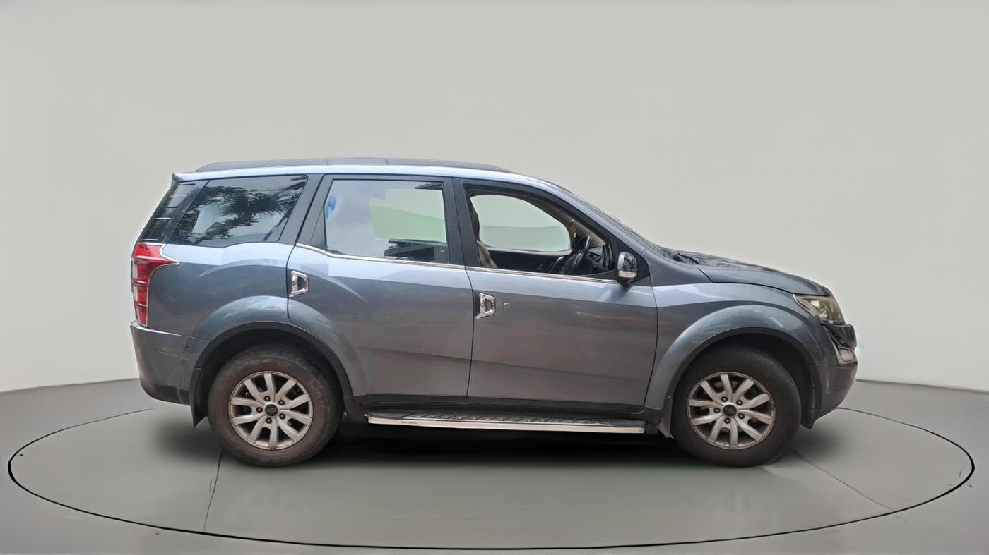 2015 Mahindra XUV500 W10, Diesel, Manual, 59,236 km, exterior