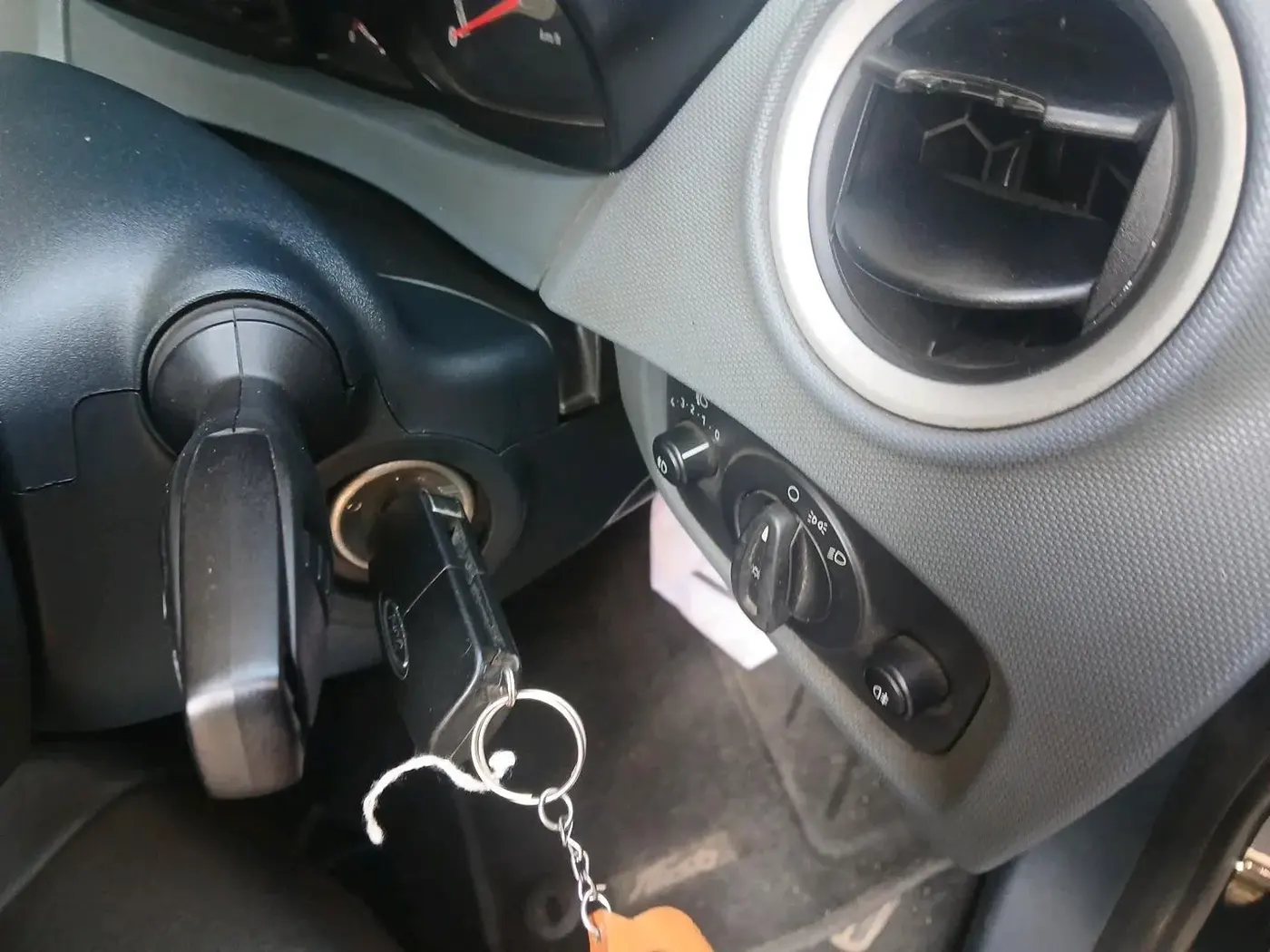 2011 Ford Fiesta TREND PETROL, Petrol, Manual, 29,134 km, interior