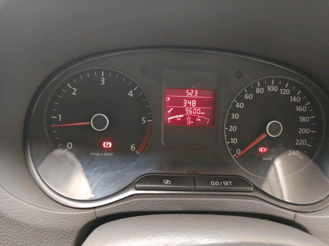 2012 Volkswagen Vento TRENDLINE DIESEL 1.6, Diesel, Manual, 9,600 km, interior