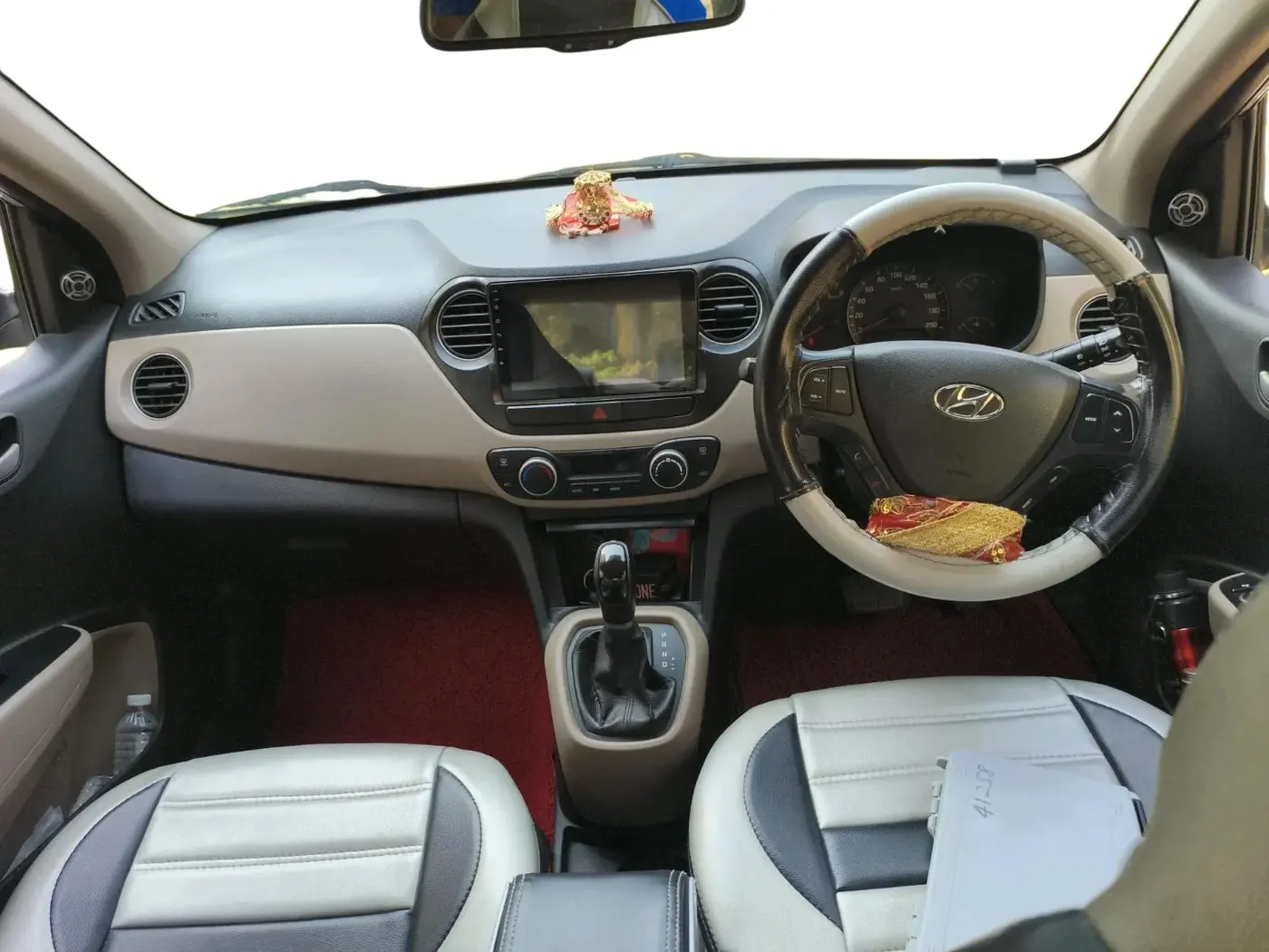 2015 Hyundai Xcent SX AT 1.2 (O), Petrol, Automatic, 72,573 km, interior